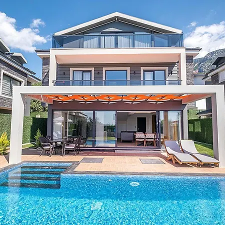 Willa Luxurylifevillas 1-2-3-4 *